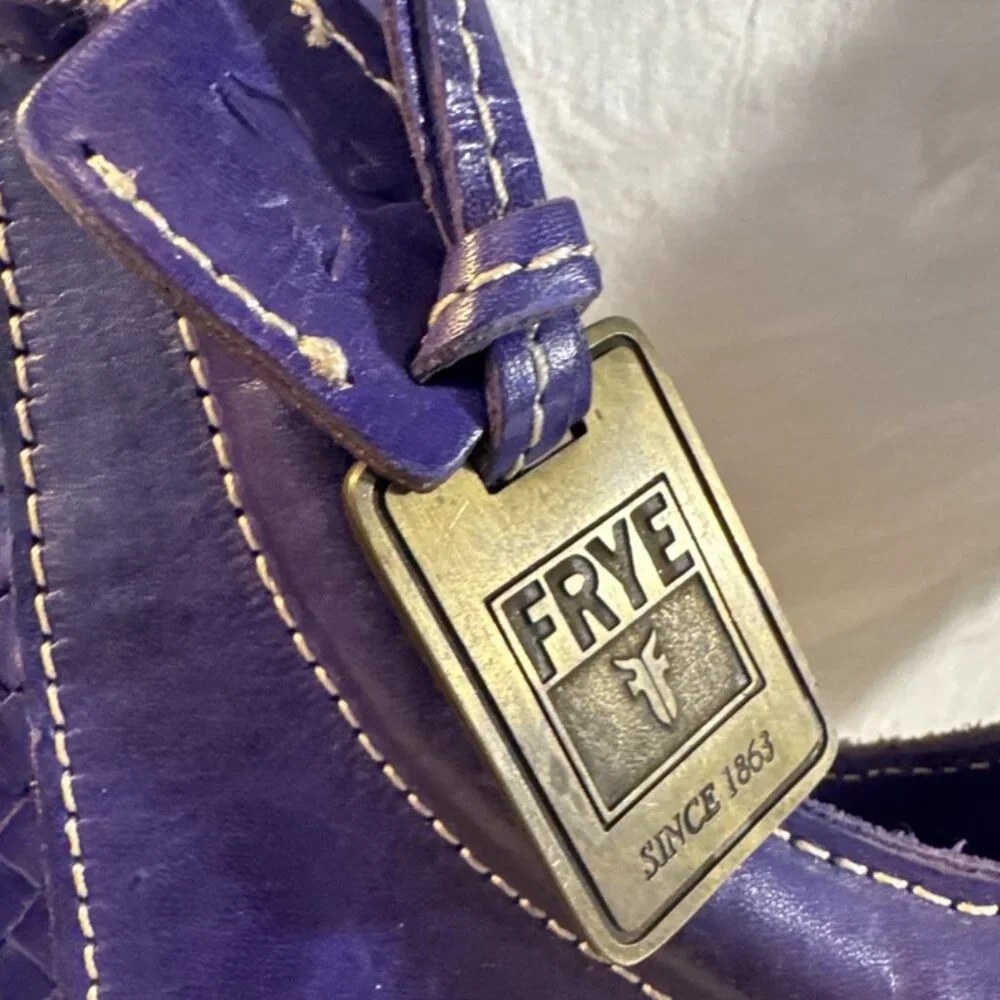 Vintage XXL Frye Skull Handbag - Picture 2 of 15